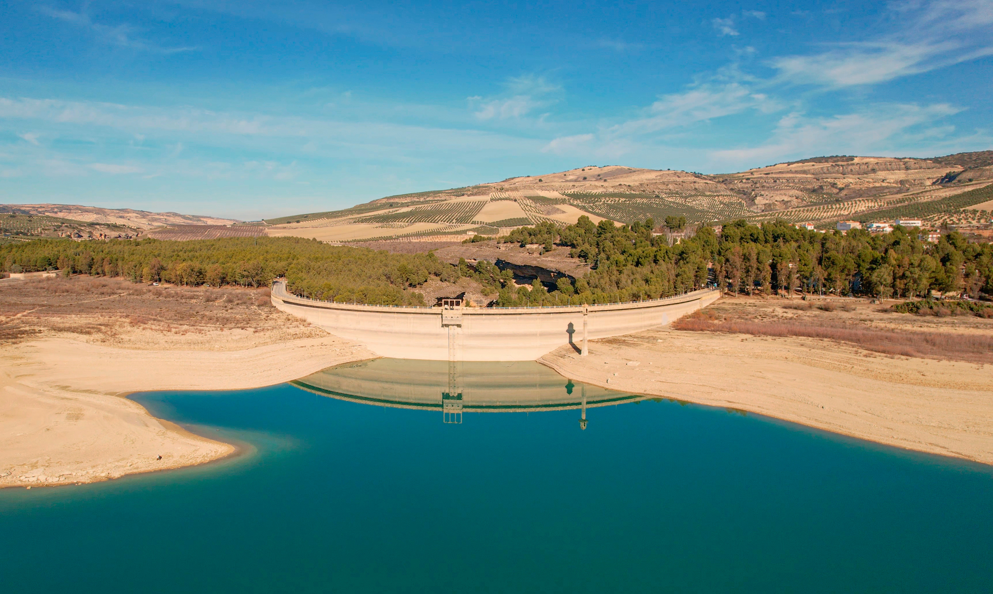 Efectos del turismo en la sequía y el cambio climático