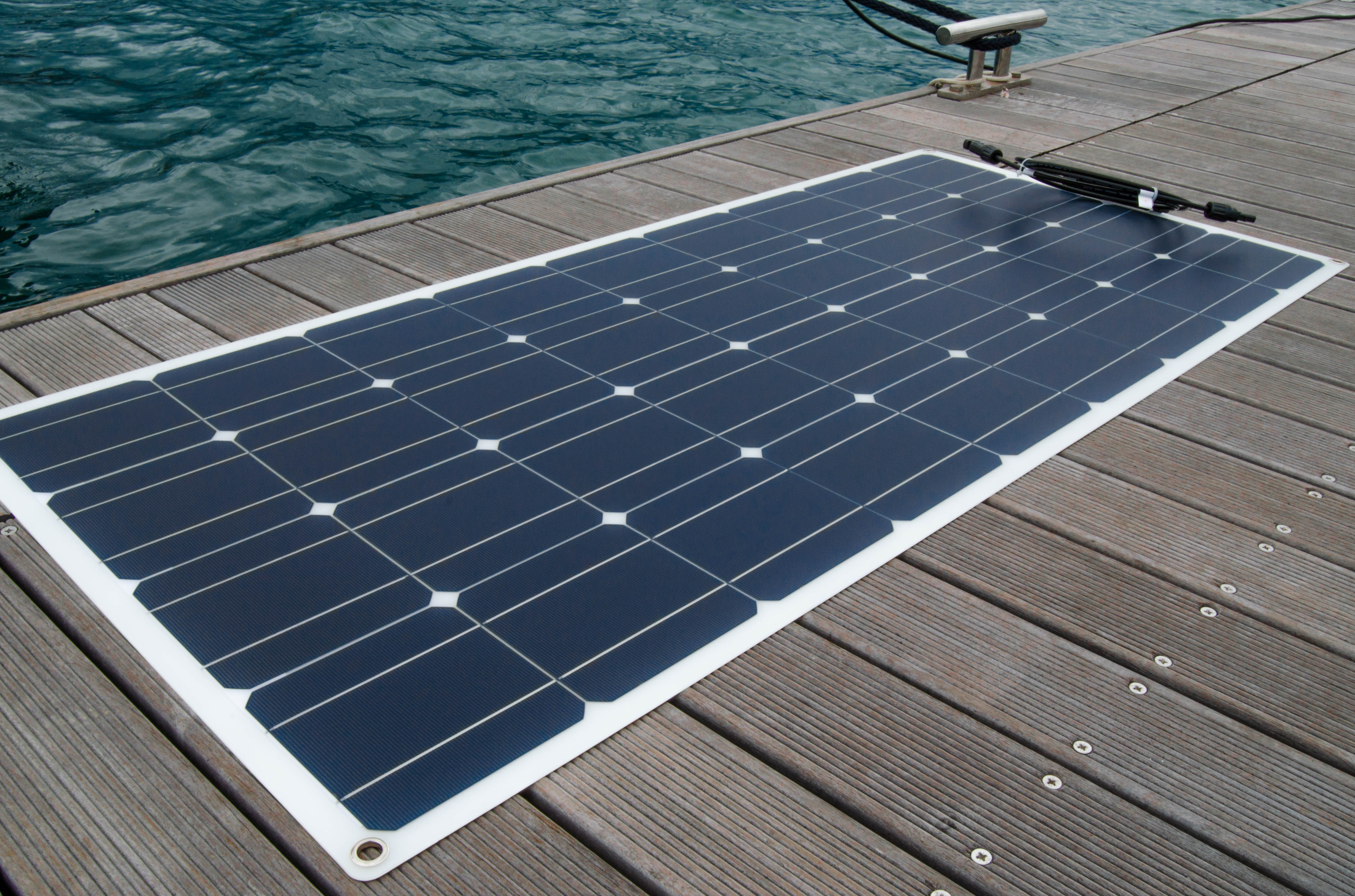 Paneles solares flexibles y adhesivos, el futuro de la energía fotovoltaica  - Grupo Visolar